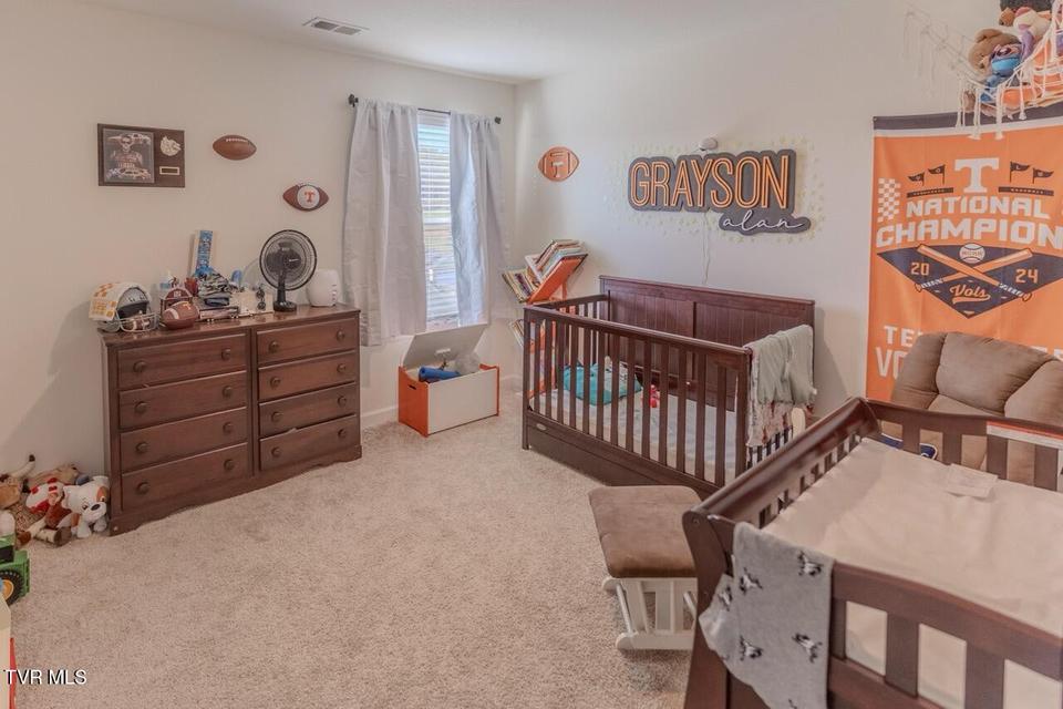 Photo #17: 578 Sedgewick Way