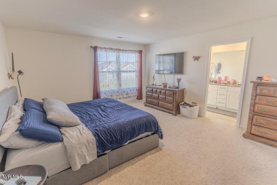 Photo #25: 578 Sedgewick Way