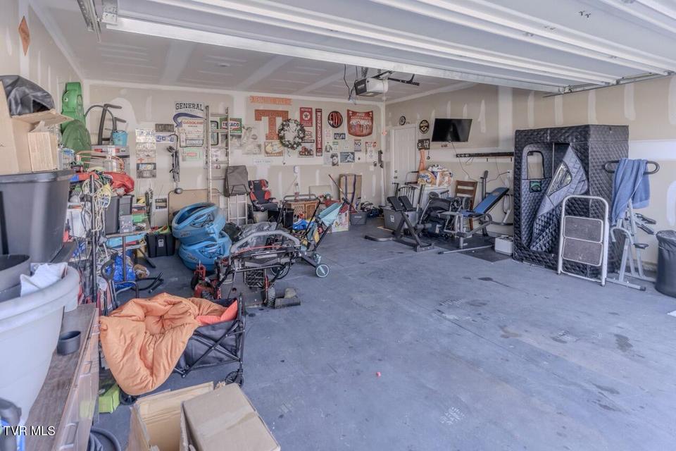 Photo #33: 578 Sedgewick Way