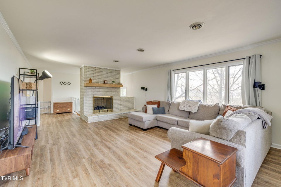 Photo #6: 3937 Ridgeline Drive