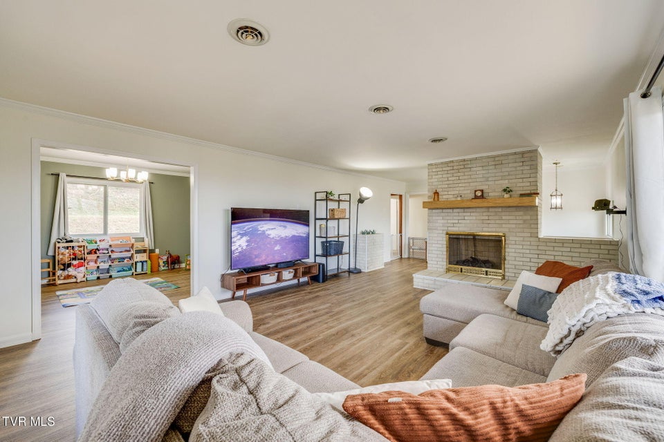 Photo #8: 3937 Ridgeline Drive