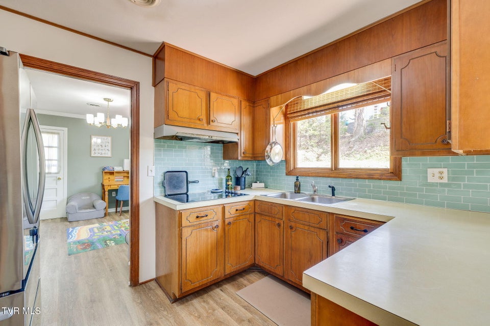 Photo #13: 3937 Ridgeline Drive