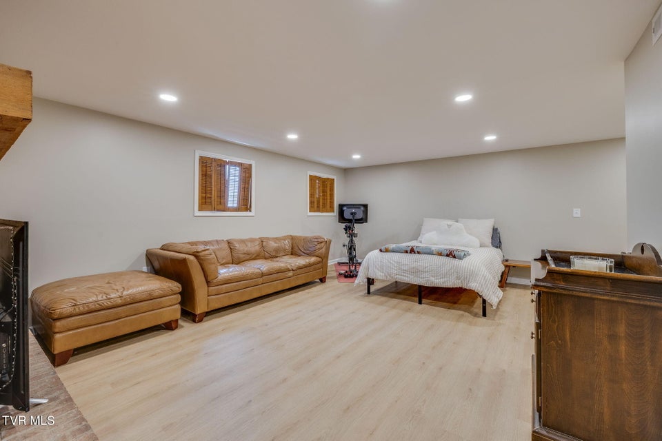 Photo #30: 3937 Ridgeline Drive