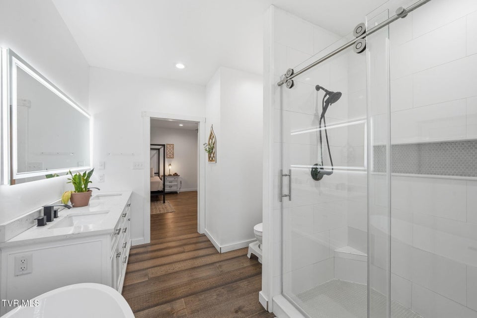 Photo #38: 110 Sells Road