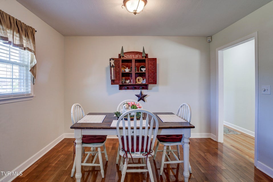 Photo #8: 610 Ridgeview Drive