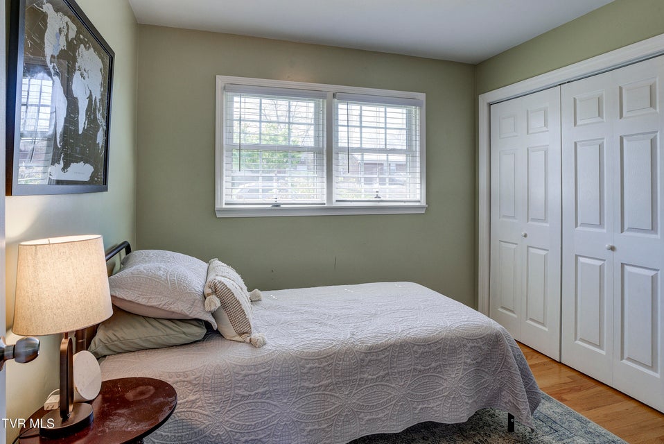 Photo #17: 610 Ridgeview Drive