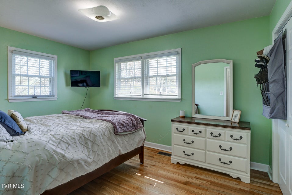 Photo #25: 610 Ridgeview Drive