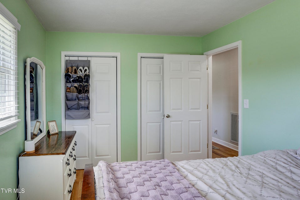 Photo #27: 610 Ridgeview Drive