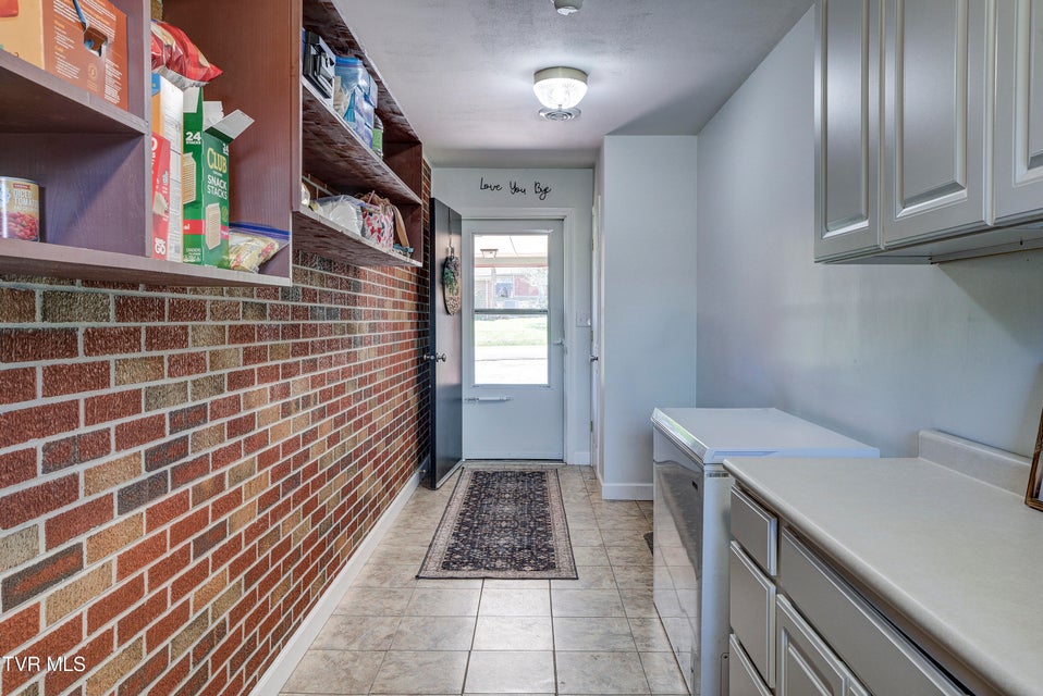 Photo #15: 610 Ridgeview Drive