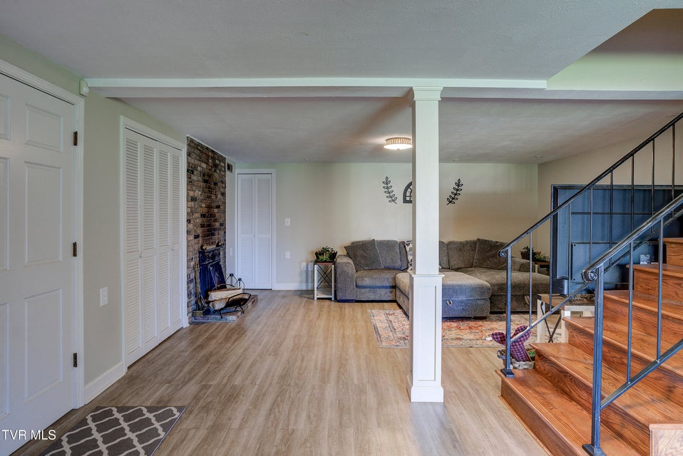 Photo #33: 610 Ridgeview Drive