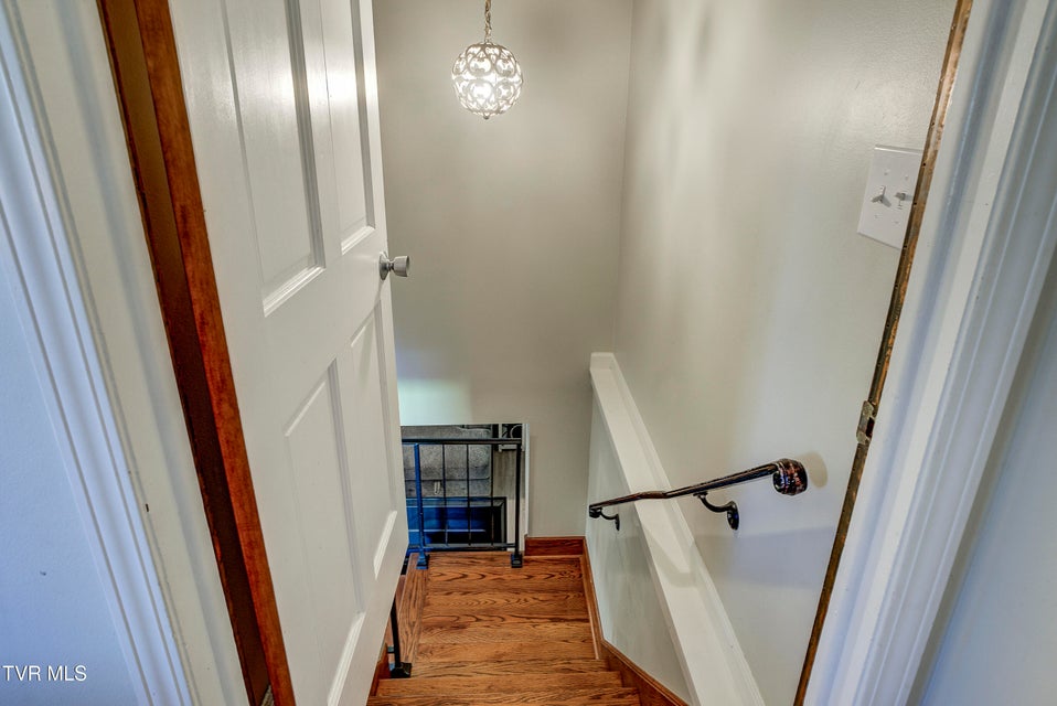 Photo #32: 610 Ridgeview Drive