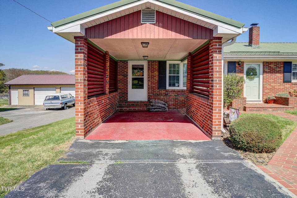 Photo #42: 610 Ridgeview Drive