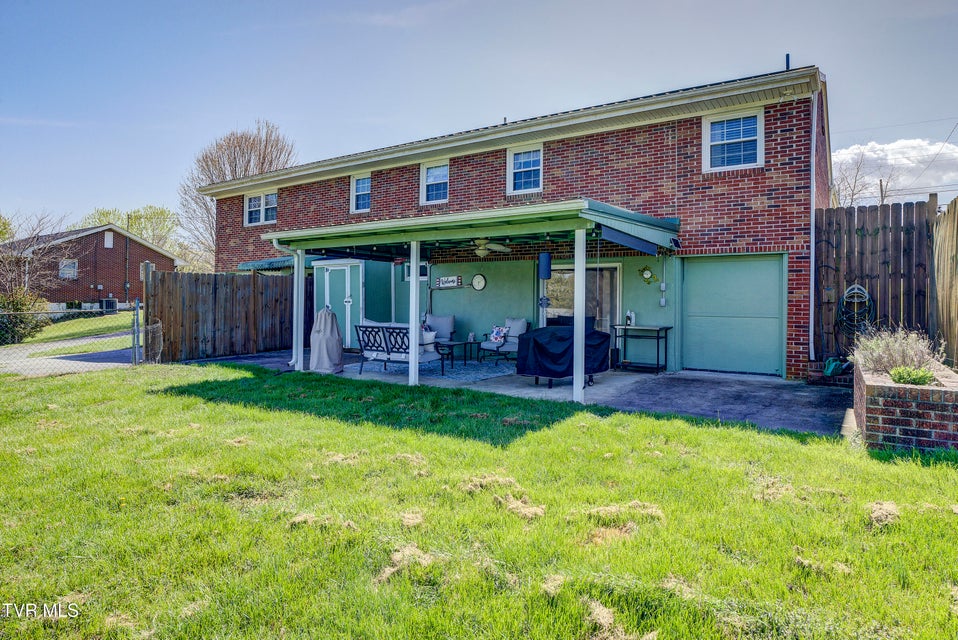 Photo #46: 610 Ridgeview Drive