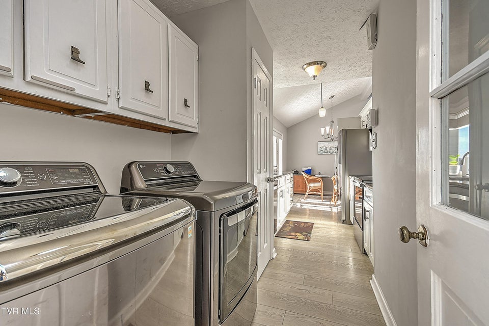 Photo #13: 1023 Starling Drive