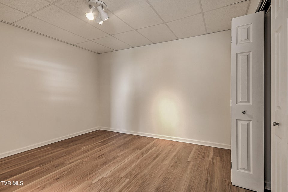 Photo #32: 1023 Starling Drive