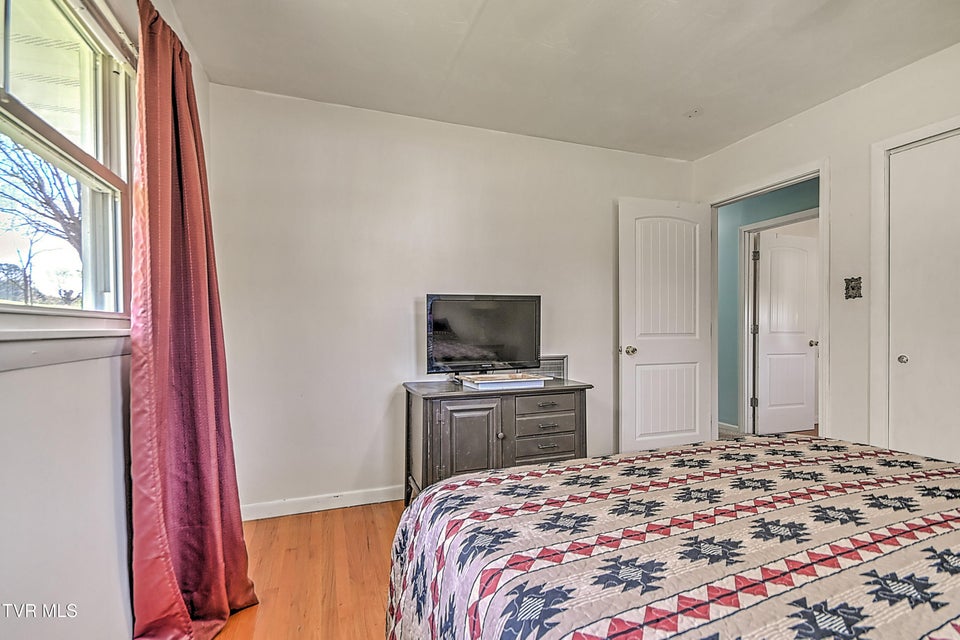 Photo #17: 4091 Highway 126 