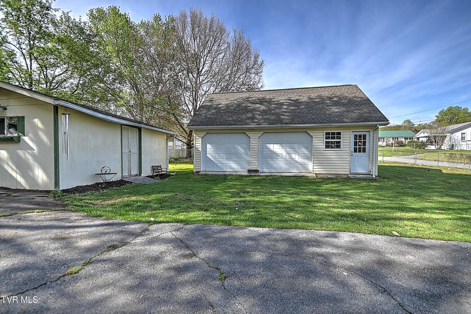 Photo #4: 4091 Highway 126 