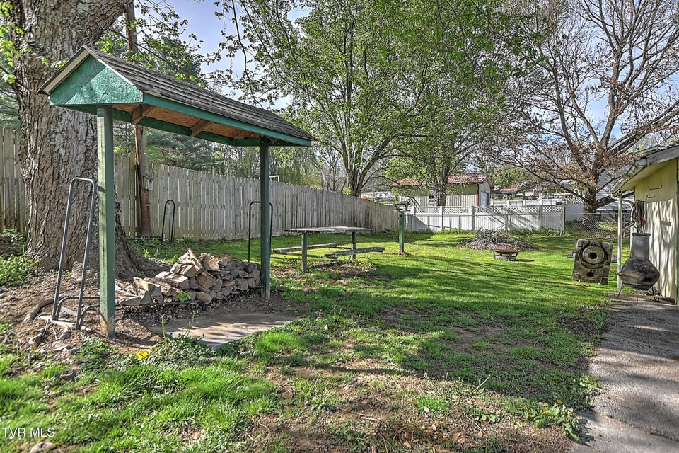 Photo #30: 4091 Highway 126 