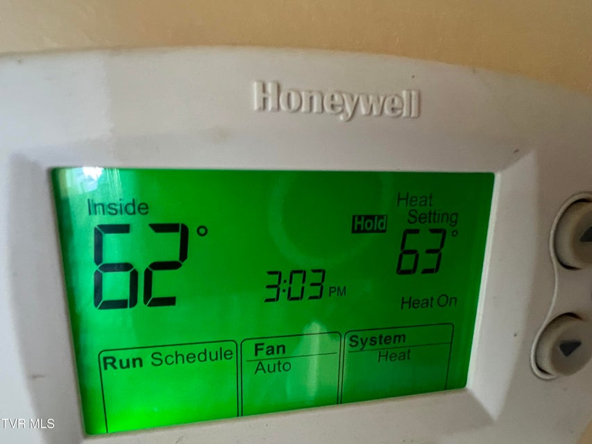 Photo #24: 907 Riverside Avenue