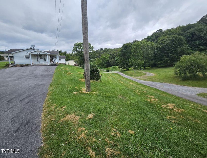 Photo #28: 220 Gillispie Road