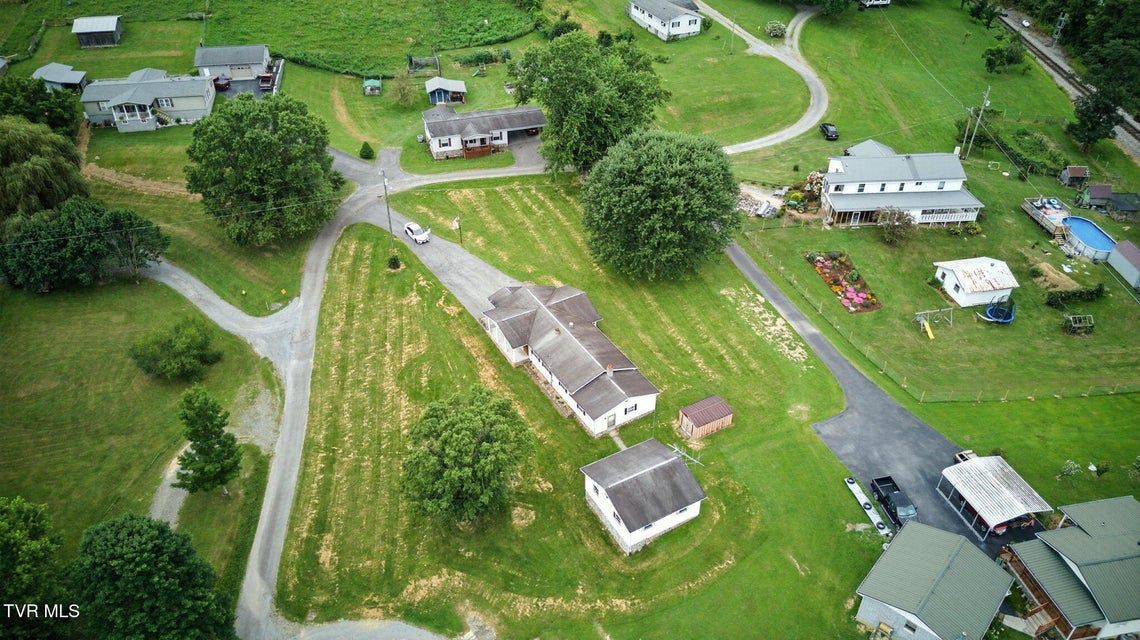 Photo #32: 220 Gillispie Road