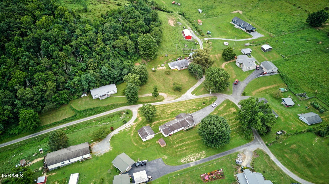 Photo #33: 220 Gillispie Road