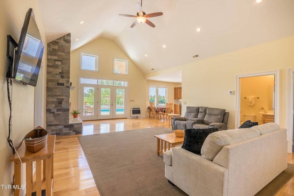 Photo #6: 212 Forked Deer Road