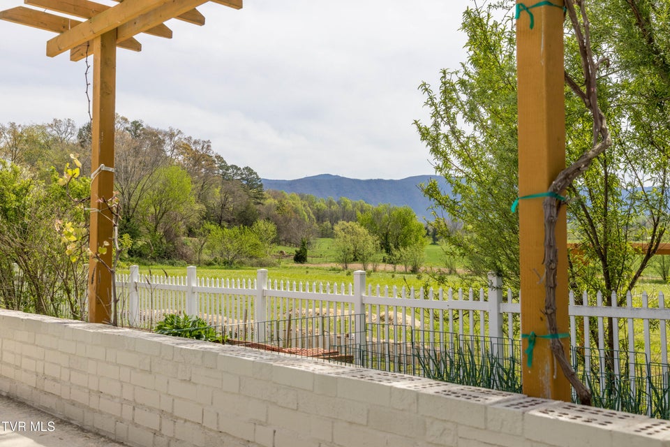 Photo #32: 212 Forked Deer Road