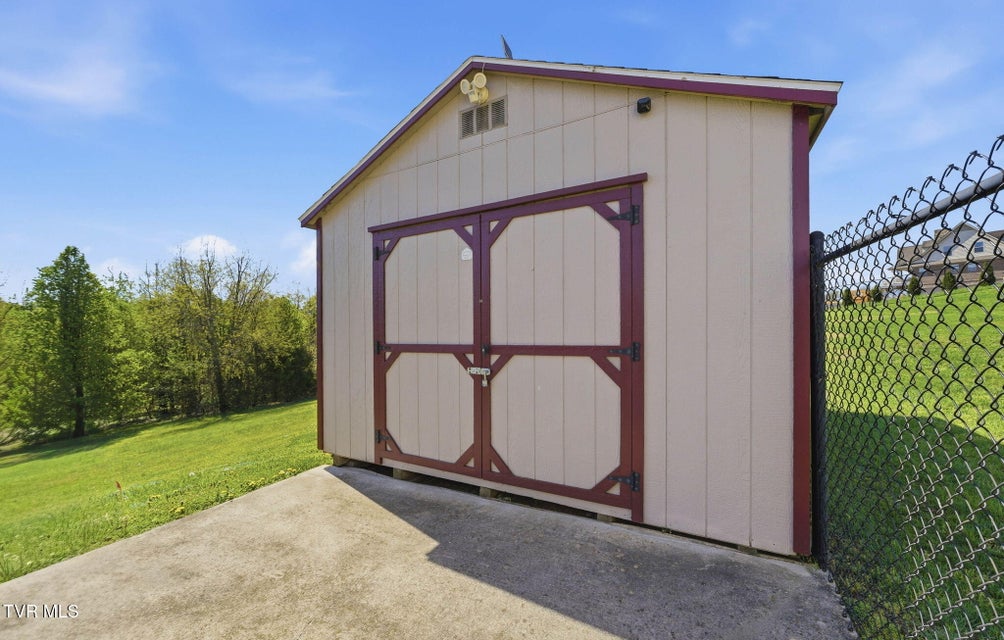 Photo #32: 143 Garland Road