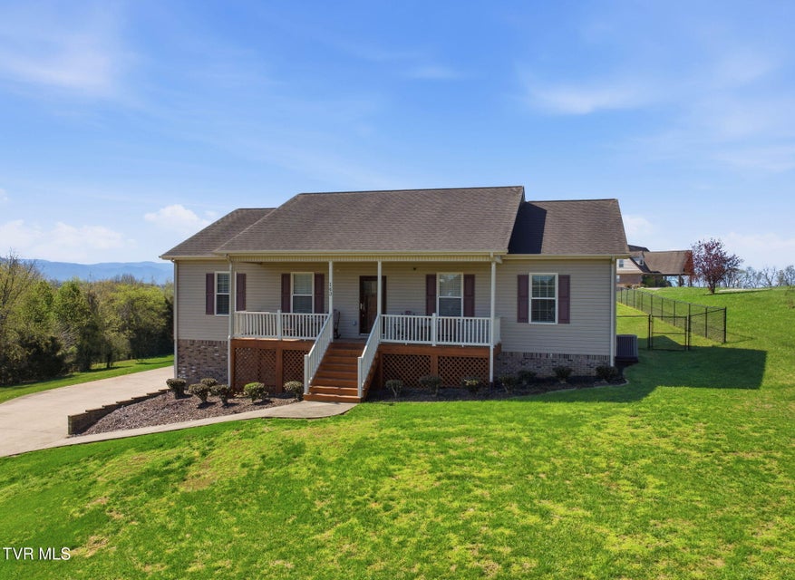 Photo #37: 143 Garland Road