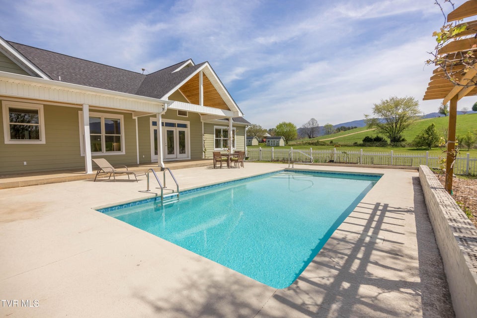 Photo #34: 212 Forked Deer Road