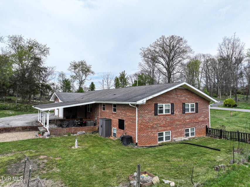 Photo #5: 460 Meadowbrook Road