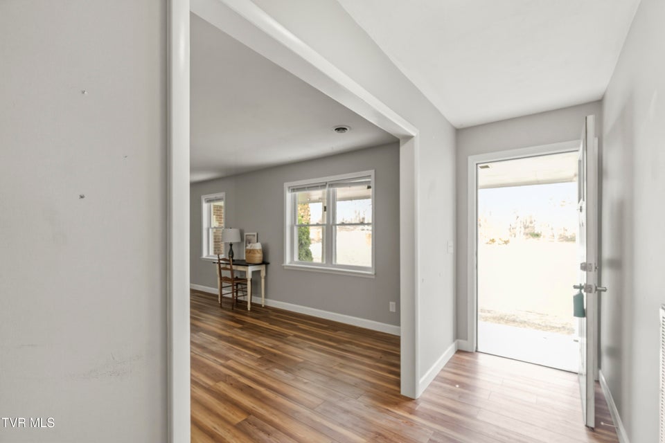 Photo #8: 460 Meadowbrook Road