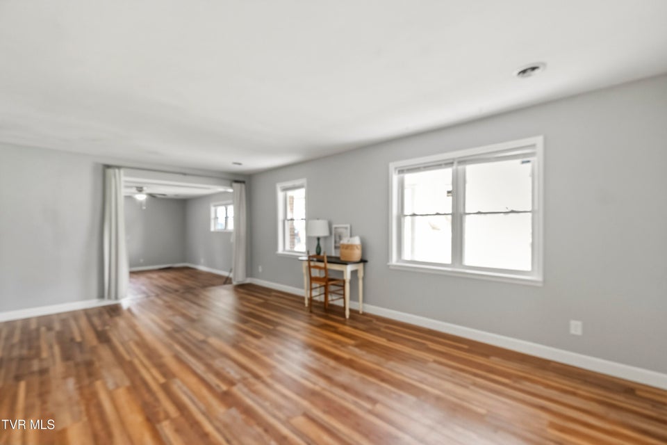 Photo #10: 460 Meadowbrook Road