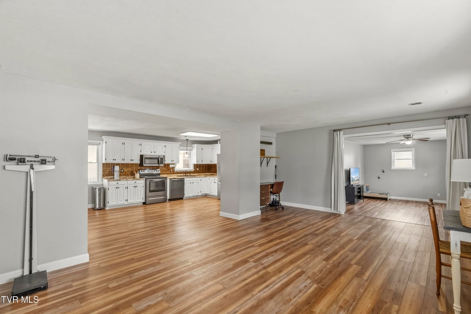 Photo #9: 460 Meadowbrook Road