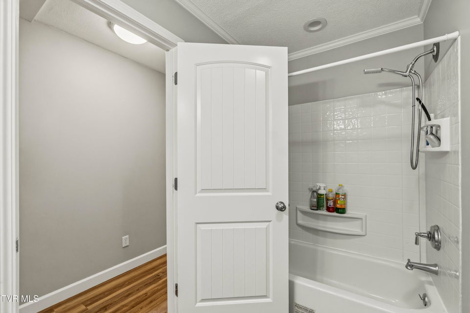 Photo #21: 460 Meadowbrook Road