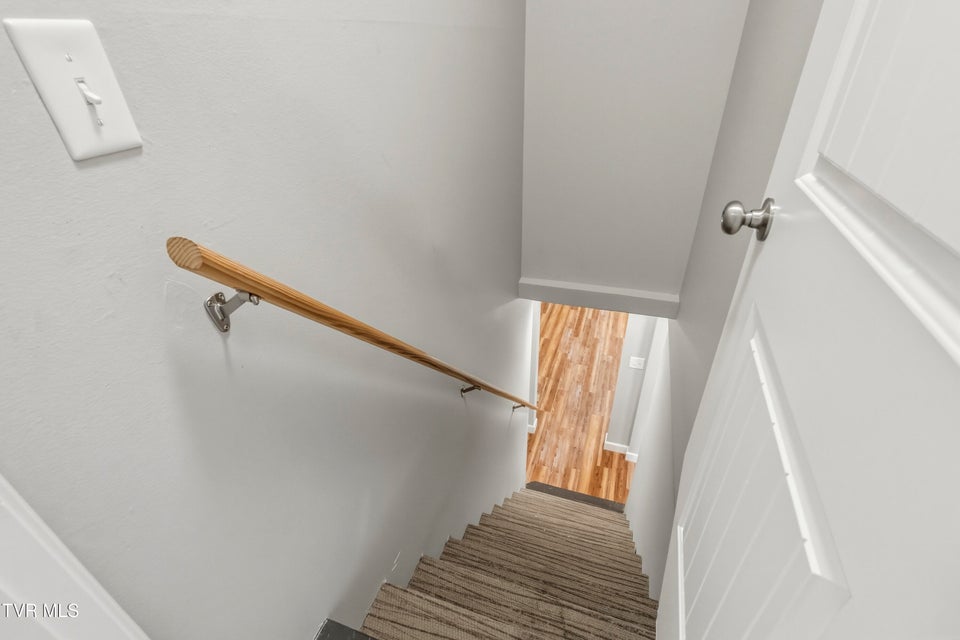 Photo #28: 460 Meadowbrook Road