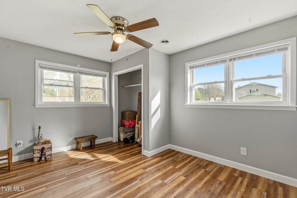 Photo #26: 460 Meadowbrook Road