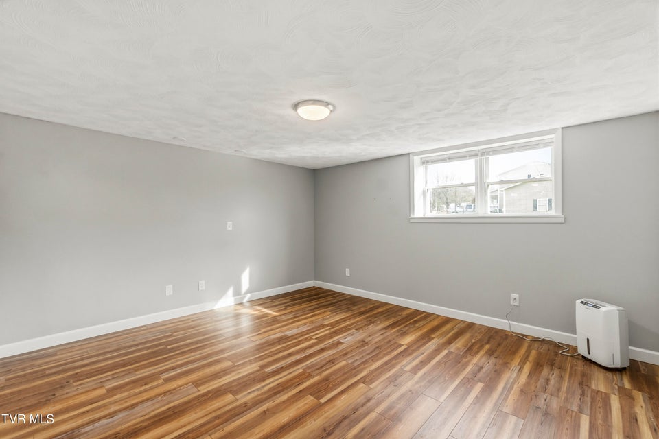 Photo #40: 460 Meadowbrook Road