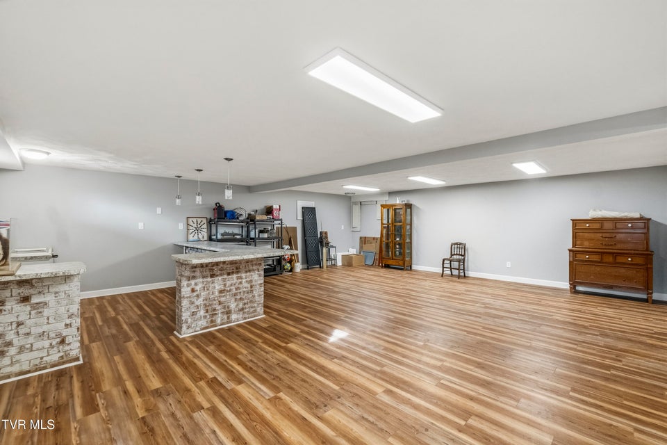 Photo #29: 460 Meadowbrook Road