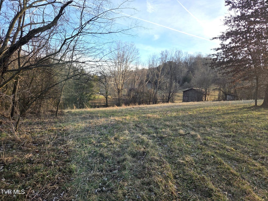 Photo #5: 112 Eisenhower Road