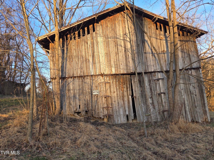 Photo #8: 112 Eisenhower Road