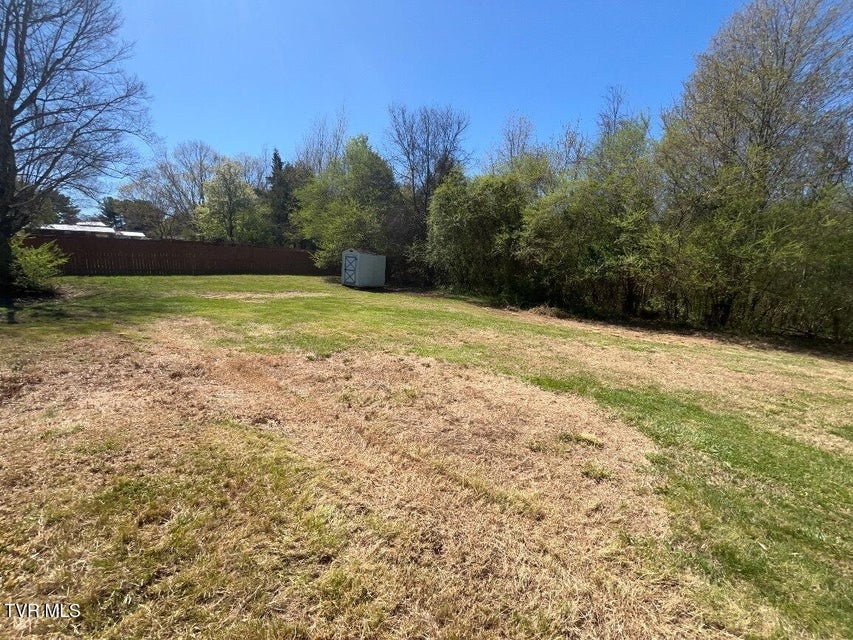 Photo #5: 1921 Hinkle Drive