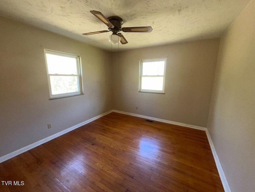 Photo #13: 1921 Hinkle Drive