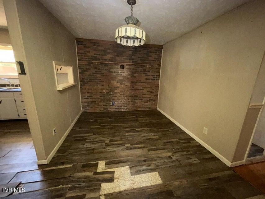 Photo #10: 1921 Hinkle Drive