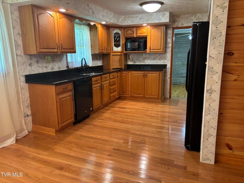 Photo #20: 1867 Gentry Creek Road