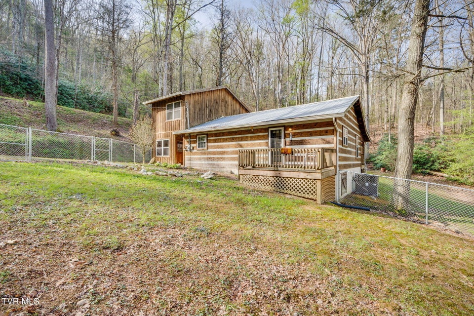 Photo #27: 1072 Lower Paint Creek Road