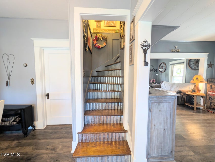 Photo #25: 201 Ida Lane