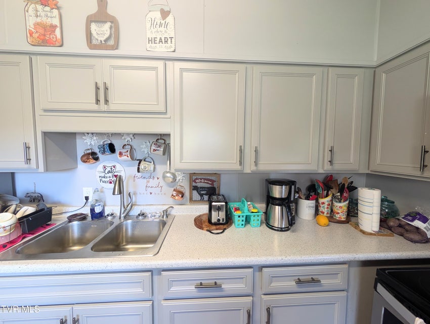 Photo #32: 201 Ida Lane