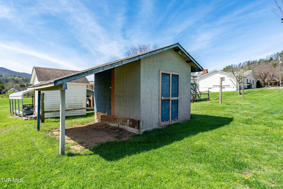 Photo #15: 248 Sunset Drive